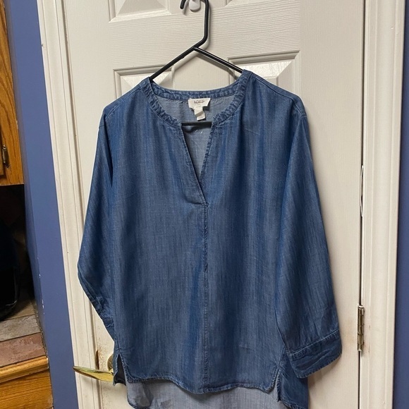 Loft Outlet Lounge Womens XS Blue Chambray Tunic
High low V Neck Casual - Picture 2 of 7